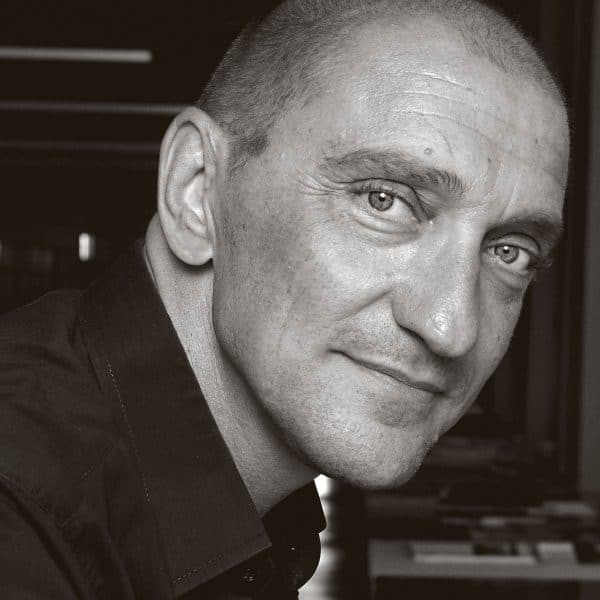 Rodolfo Dordoni diseñador de la colección Radial de Olivari